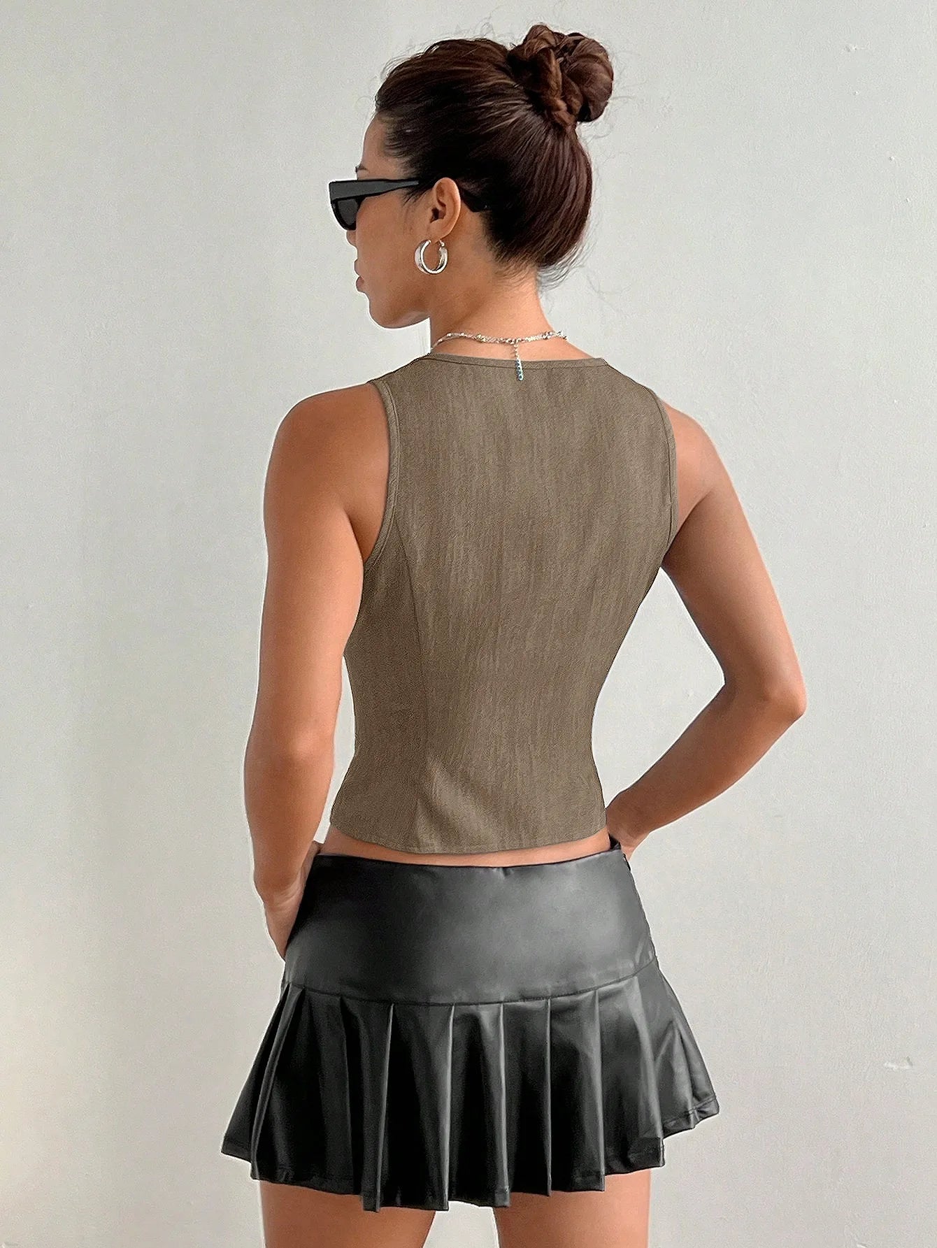 Women Vests Sleeveless V Neck Cardigan Lace Up Slim Fit Tanks Casual Camis Elegant Lady Steetwear Summer Slight Strench