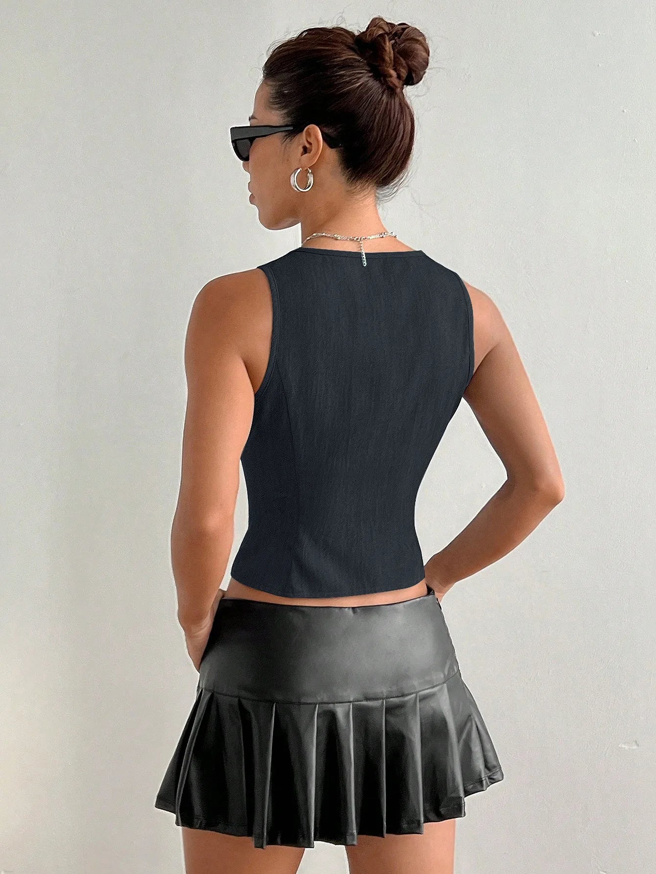 Women Vests Sleeveless V Neck Cardigan Lace Up Slim Fit Tanks Casual Camis Elegant Lady Steetwear Summer Slight Strench